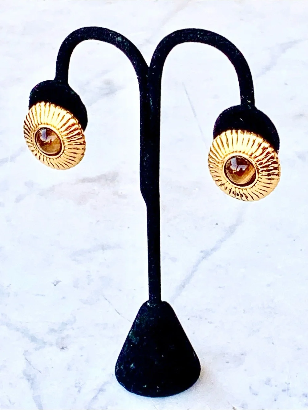 CHANEL 24K GOLD PLATED TIGERS EYE STONE Round Button CLIP Earrings VINTAGE 1986